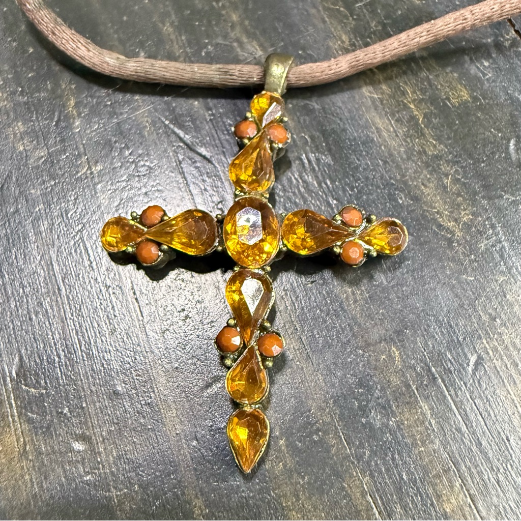 Robert Rose Amber Citrine Synthetic Stone Cross Pendant Fabric Cord Necklace 15$